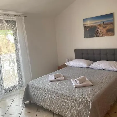 Vranjes Apartment Trogir
